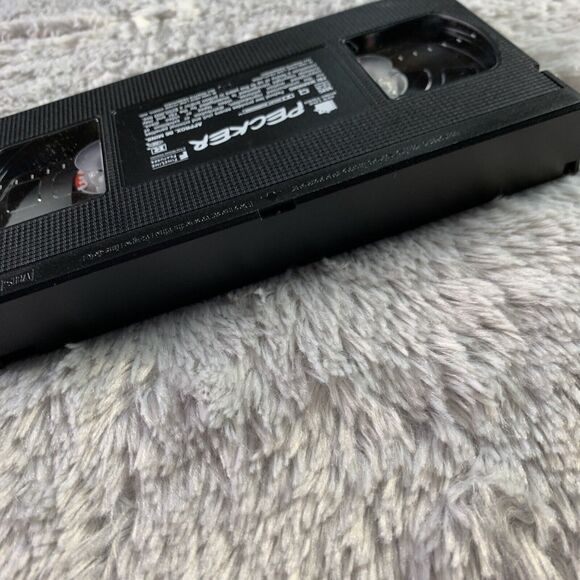 Pecker VHS 1998 Comedy Drama Movie Edward Furlong Christina Ricci - Picture 8 of 12